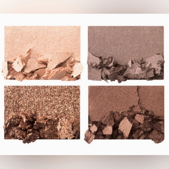 Charlotte Tilbury Luxury Eyeshadow Palette in The Golden Goddess - Picture 2 of 10